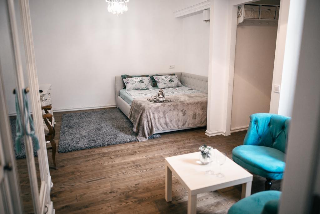 Apartment Natalya リヴィウ エクステリア 写真